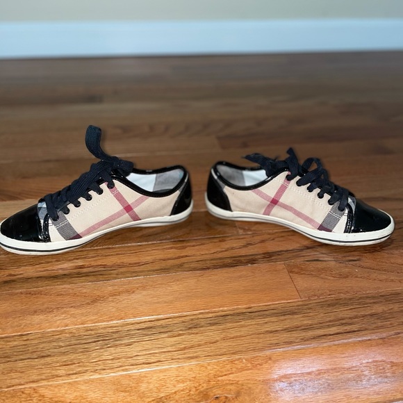 Designer Burberry Sneakers- Pre-owned - Picture 2 of 6
